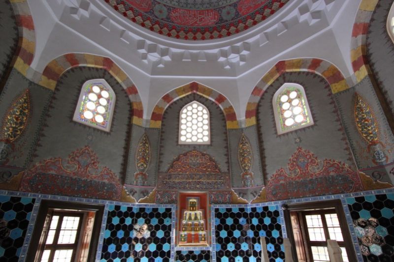 Интерьер мавзолея шехзаде Махмуда