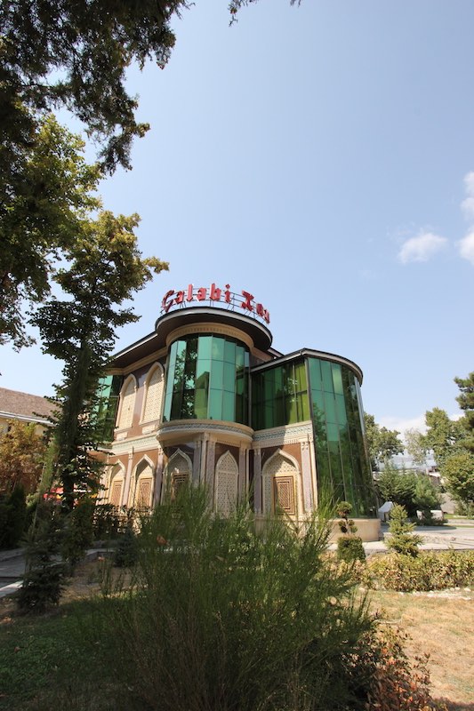 Ресторан Челеби-хан в Шеки