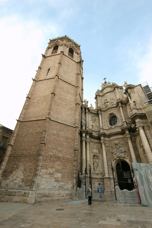 Колокольня Мигелете и Кафедральный собор
