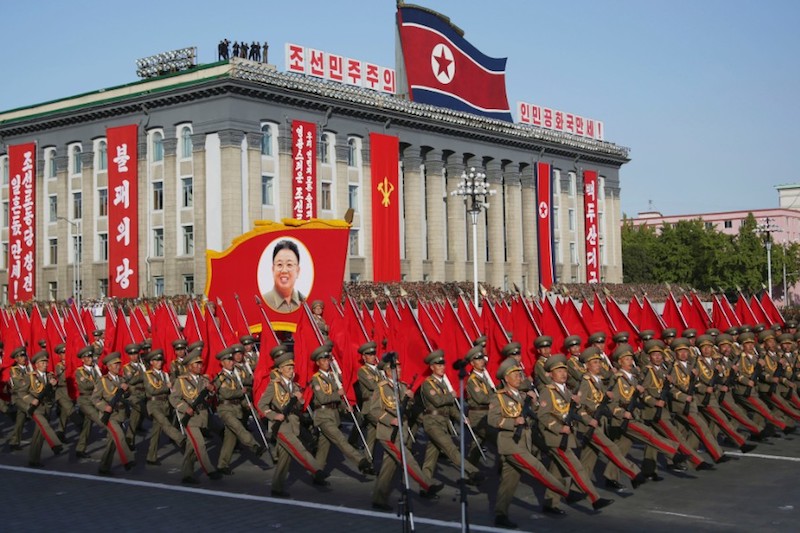 north-korea-parade800x533