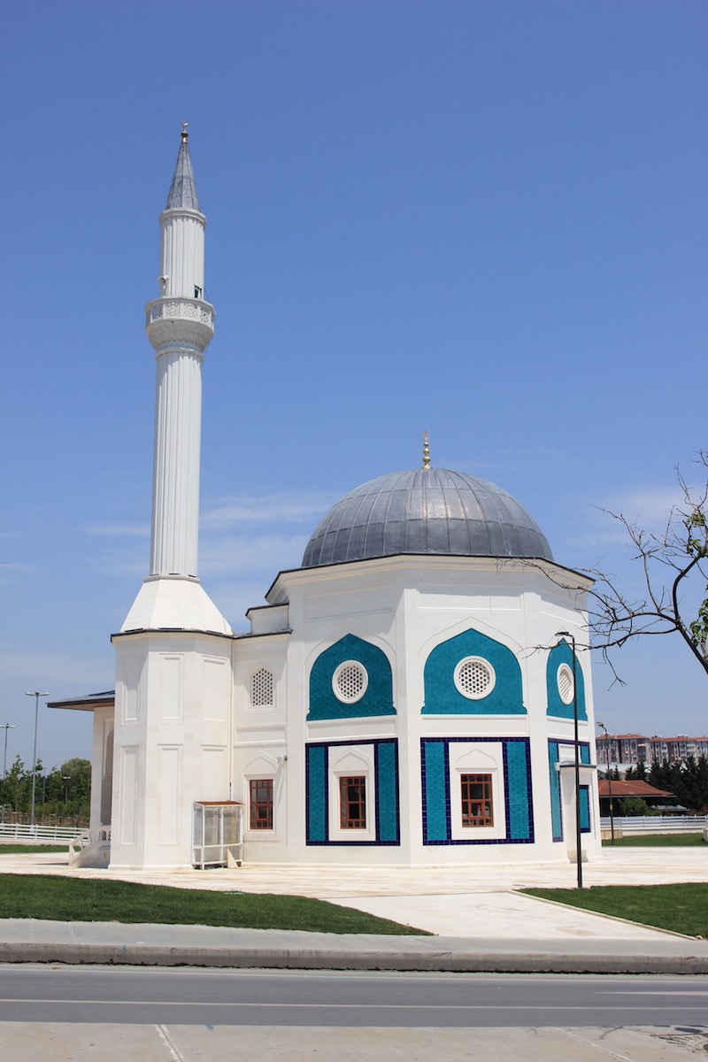 Прибольничная мечеть в Зейтинбурну