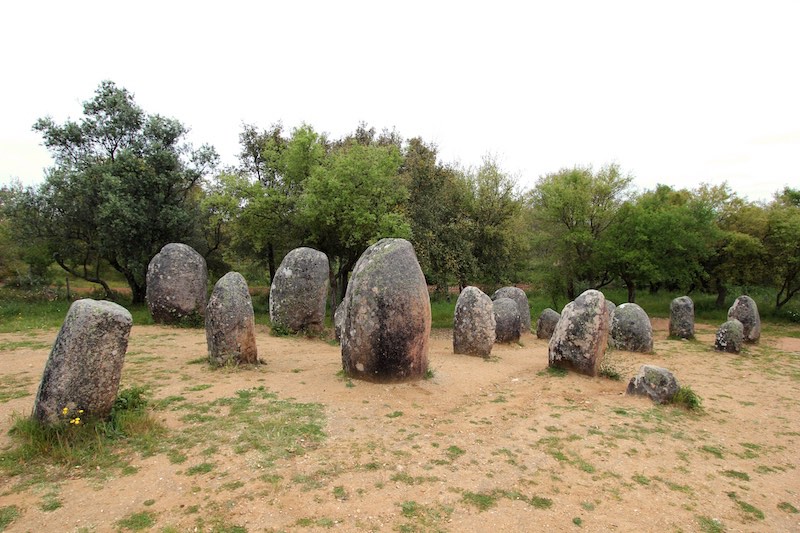 Менгиры кромлеха Алмендриш 