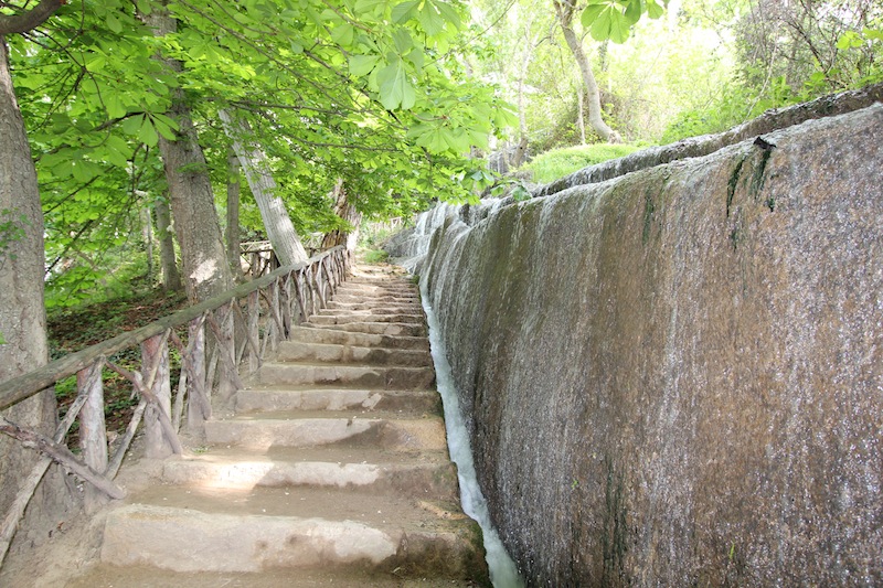 Природный парк Monasterio de Piedra