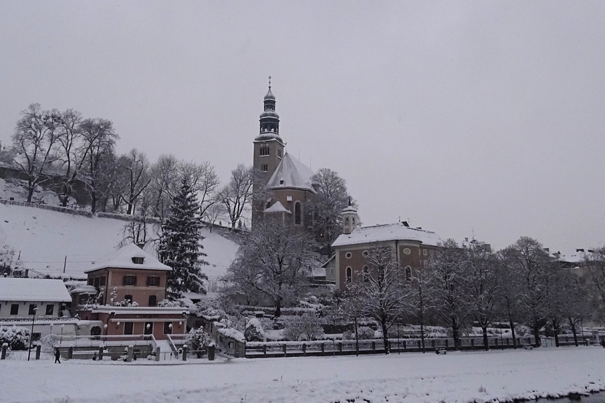 Церковь Pfarrkirche в районе Мюльн