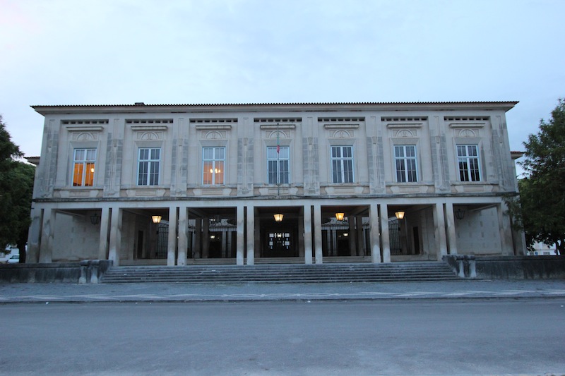 Здание окружного суда в Томаре