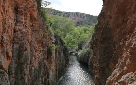 Божественная фантазия. Природный парк Monasterio de Piedra